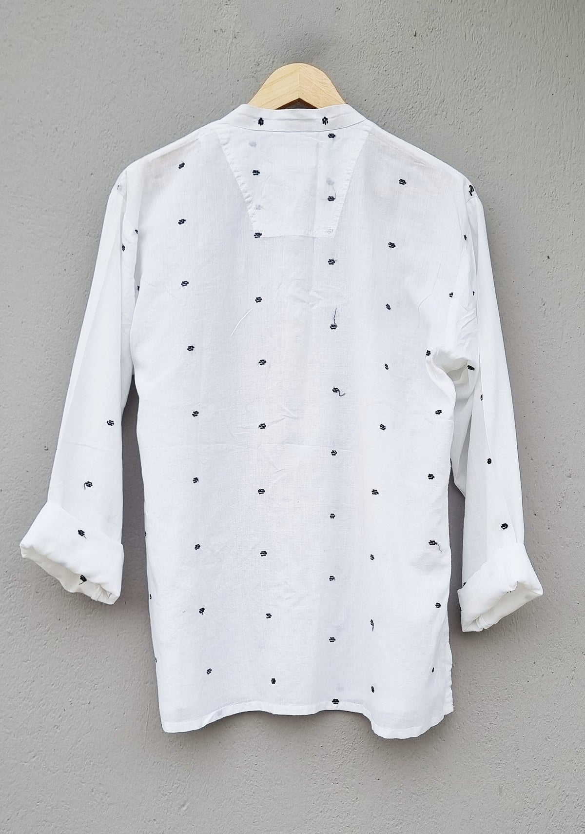 Amber- Noir emb kurta